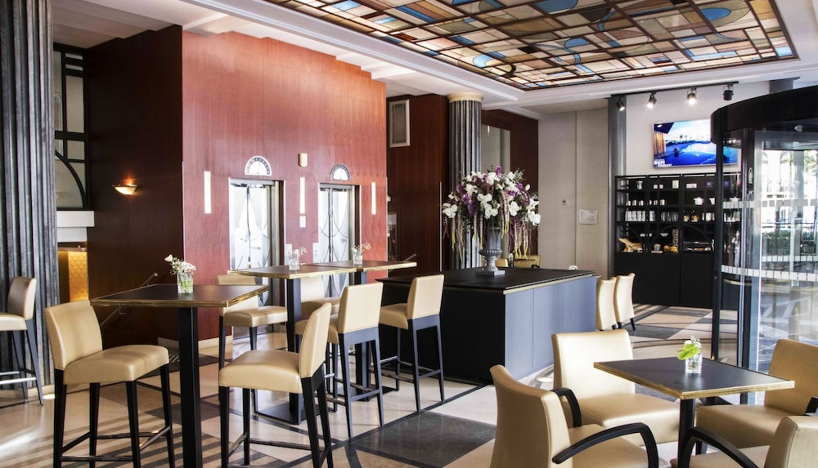 Rezeption - Hôtel Art Déco Euralille