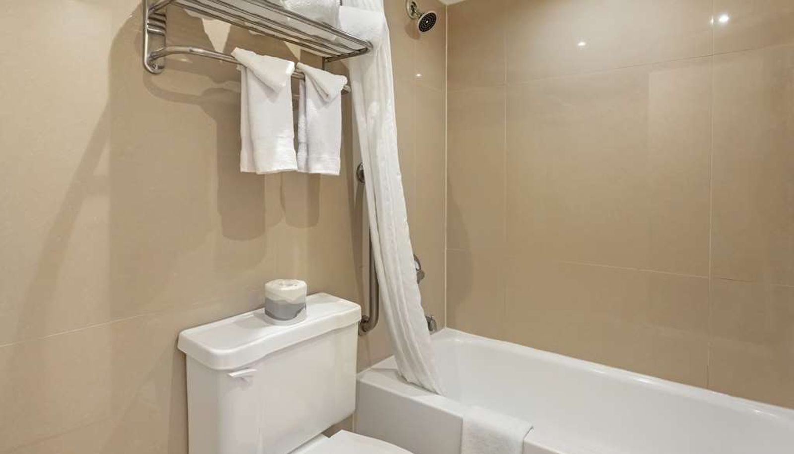 Zimmer - Best Western Mill River Manor