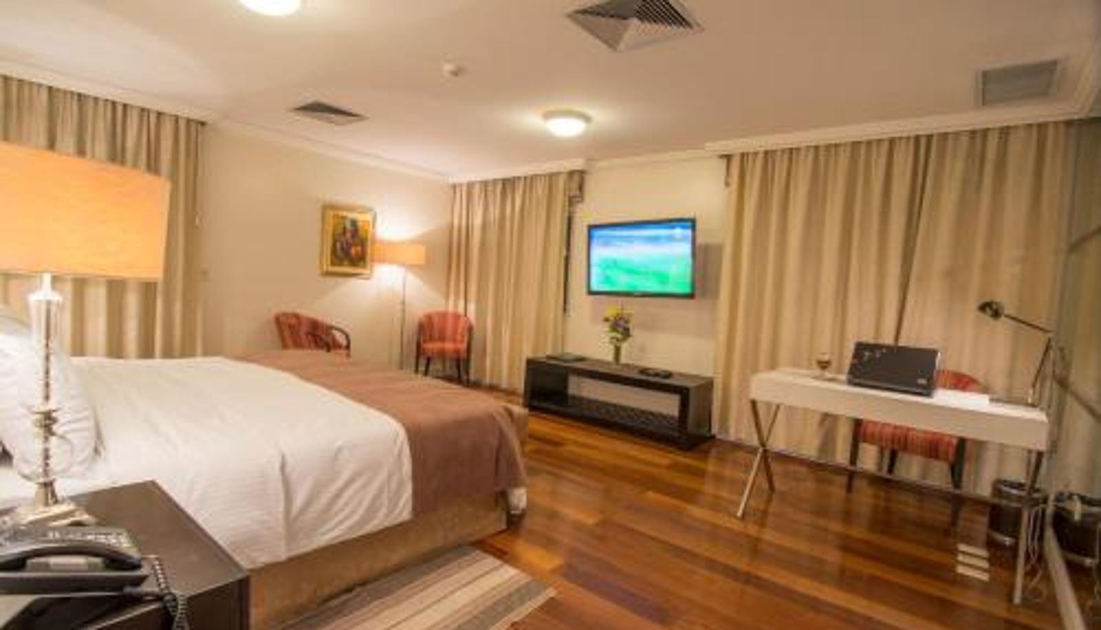 Camera - Hotel Villa Morra Suites