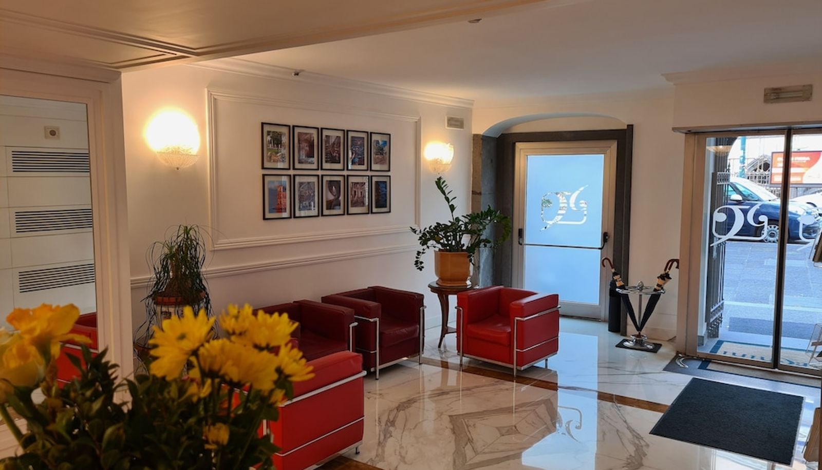 Hall - Palazzo Turchini