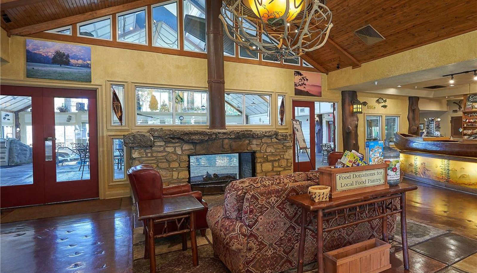 Lobby - Hilton Grand Vacations Club Wilderness Club at Big Cedar Ridgedale