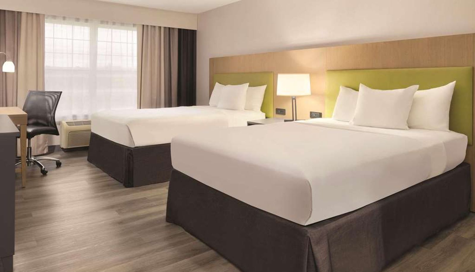 Zimmer - Country Inn & Suites by Radisson Cedar Falls near University