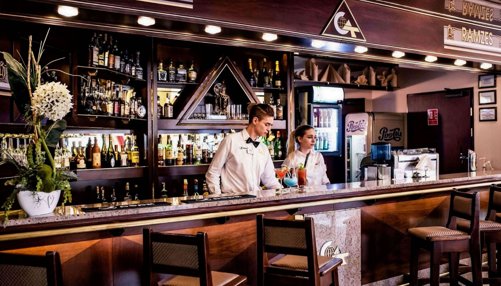 Bar - PIRAMIDA Park Hotel & Wellness