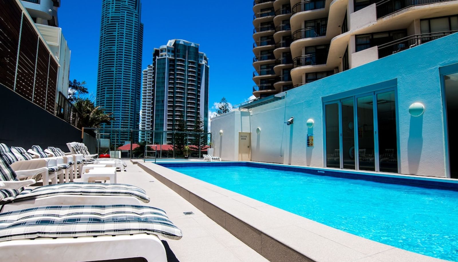 Basen - Beachcomber Surfers Paradise