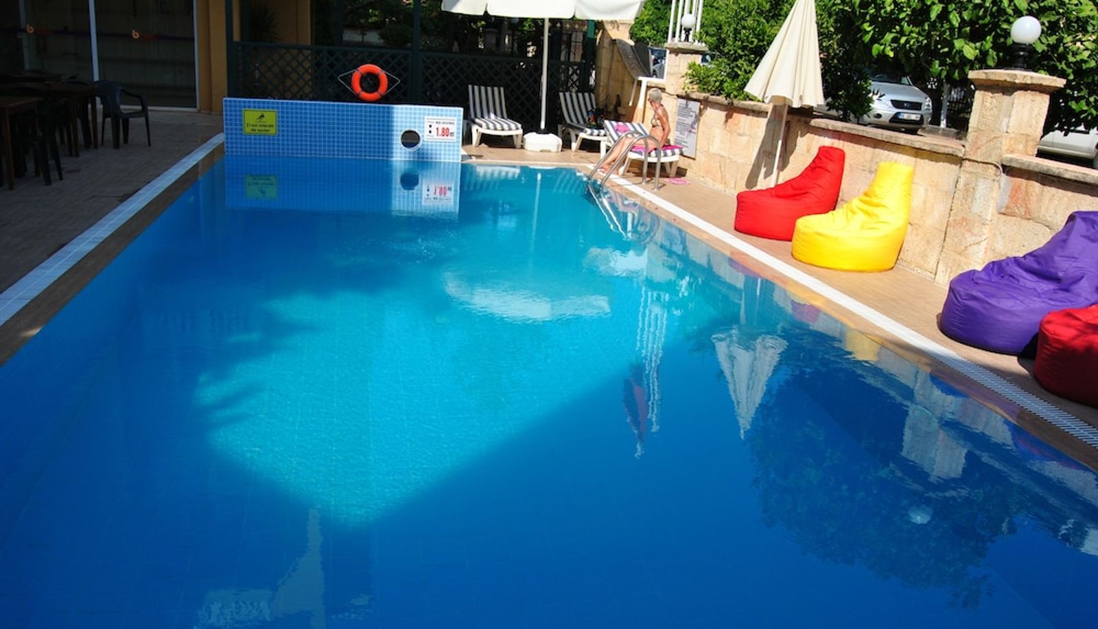 Zwembad - Benna Hotel