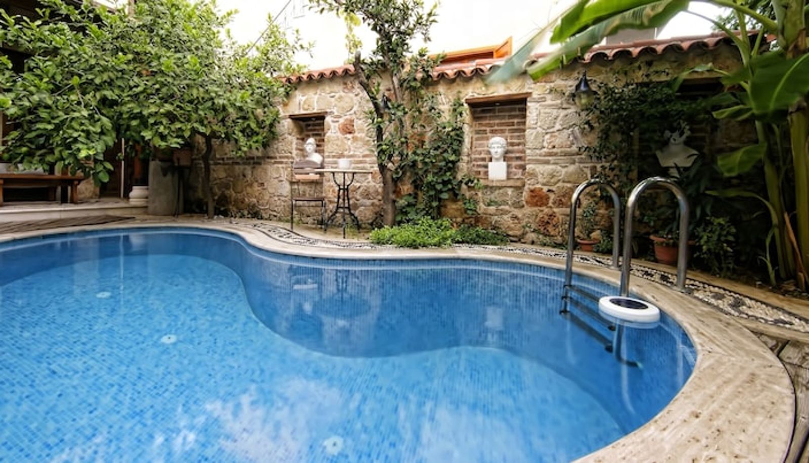 Pool - Minyon Hotel