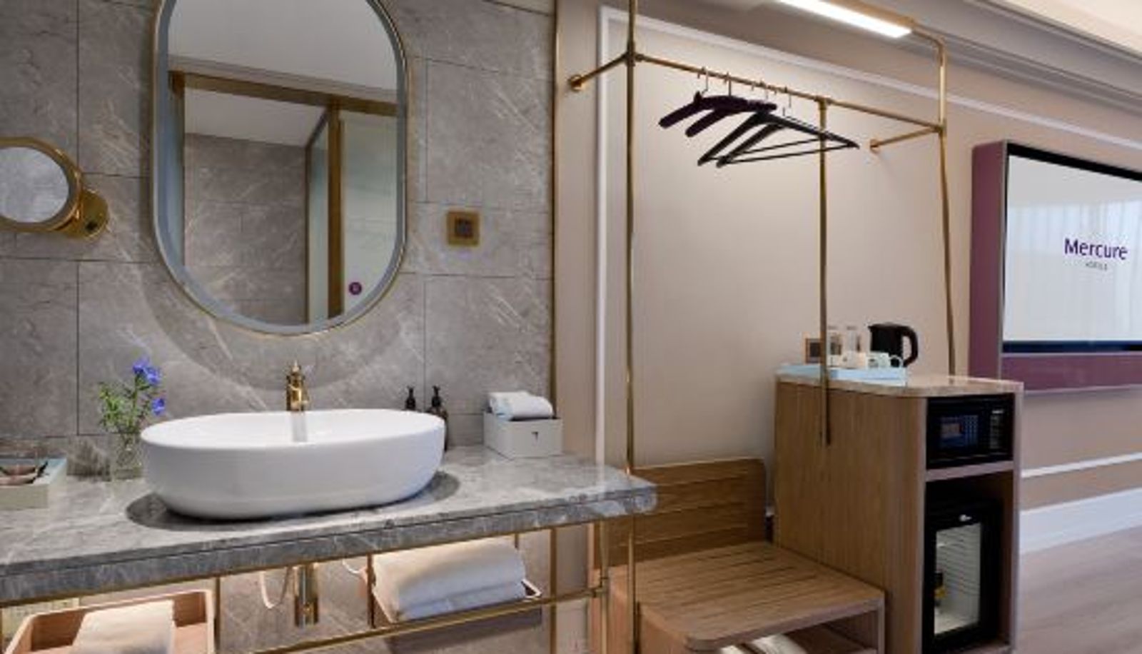 Kamer - Mercure Shantou Railway Station