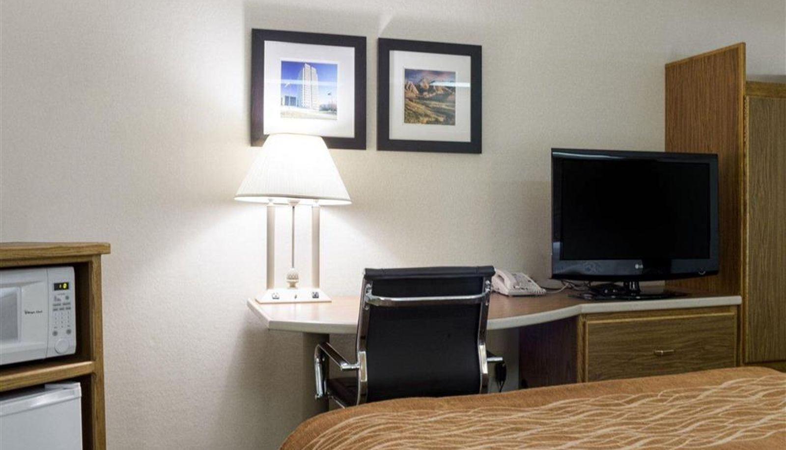 Room - Quality Inn Bismarck I-94