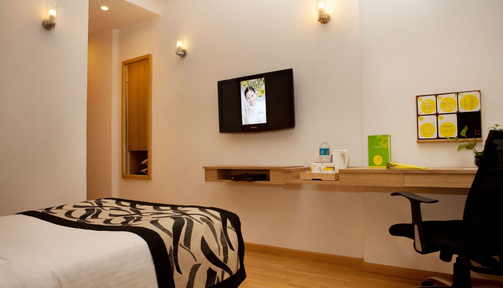 Zimmer - LEMON TREE HOTEL-UDYOG VIHAR-GURUGRAM