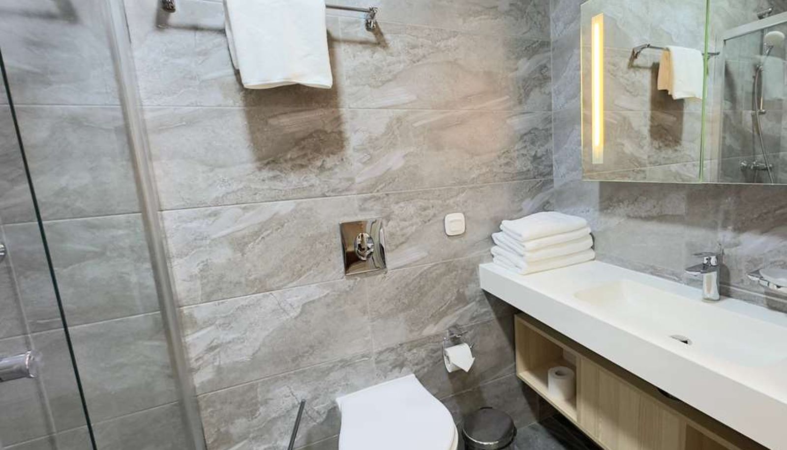 Room - Trademark Collection by Wyndham TOR'RE Astana