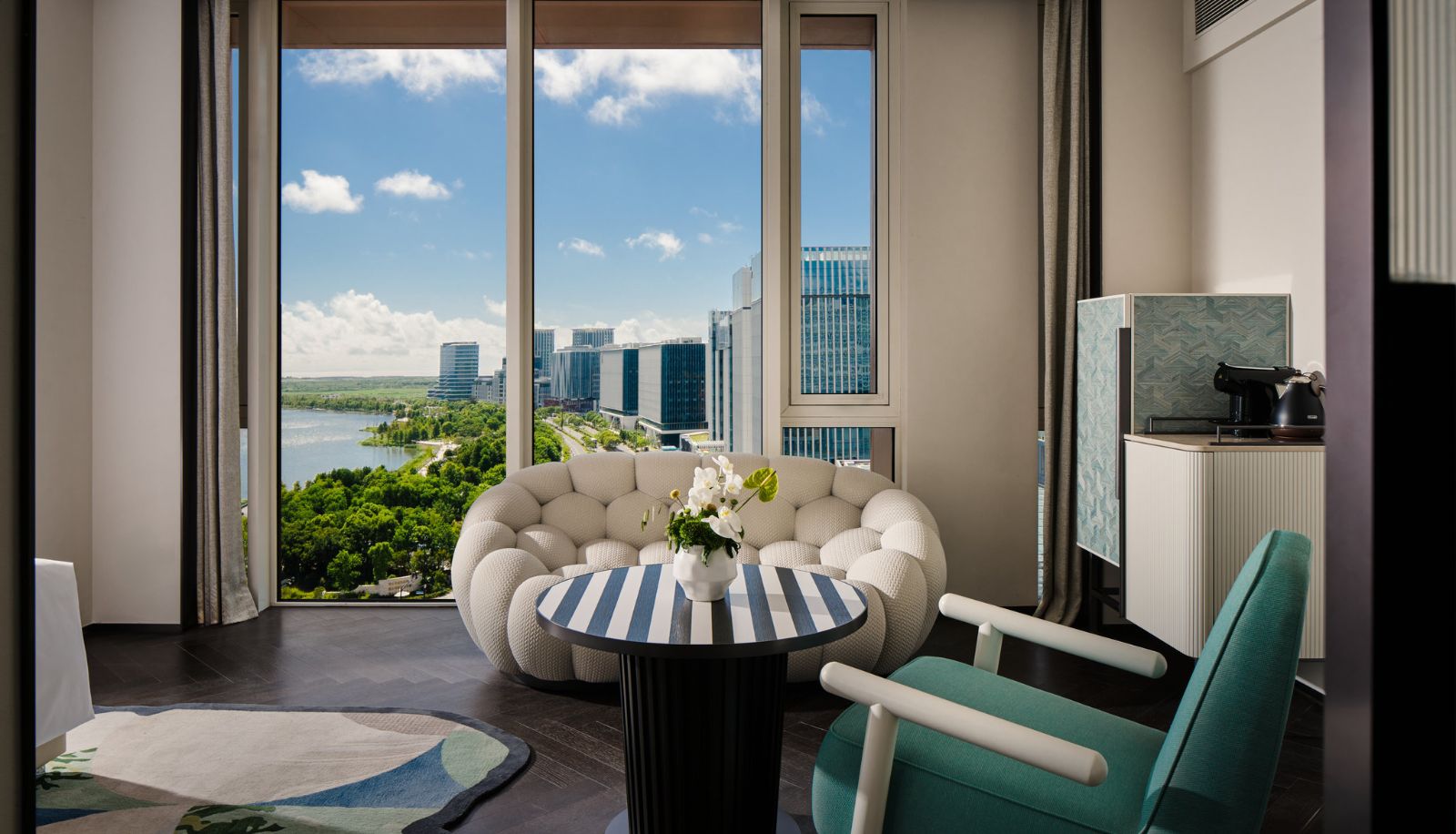 Room - Hotel Indigo SHANGHAI HARBOUR CITY by IHG