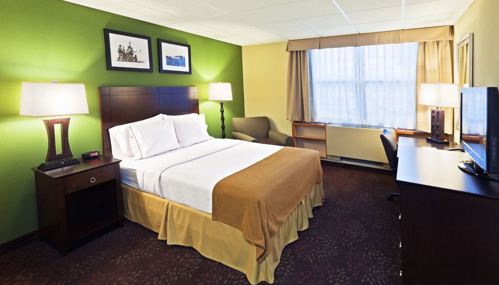 Zimmer - Holiday Inn Express ALLIN/AULTMAN HALL