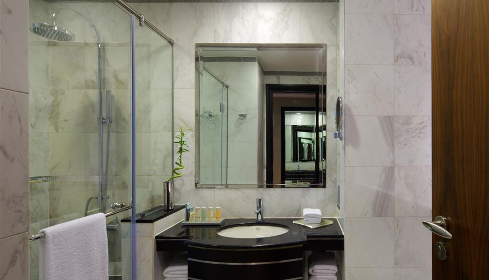 Zimmer - Radisson Blu Hotel Dubai Media City