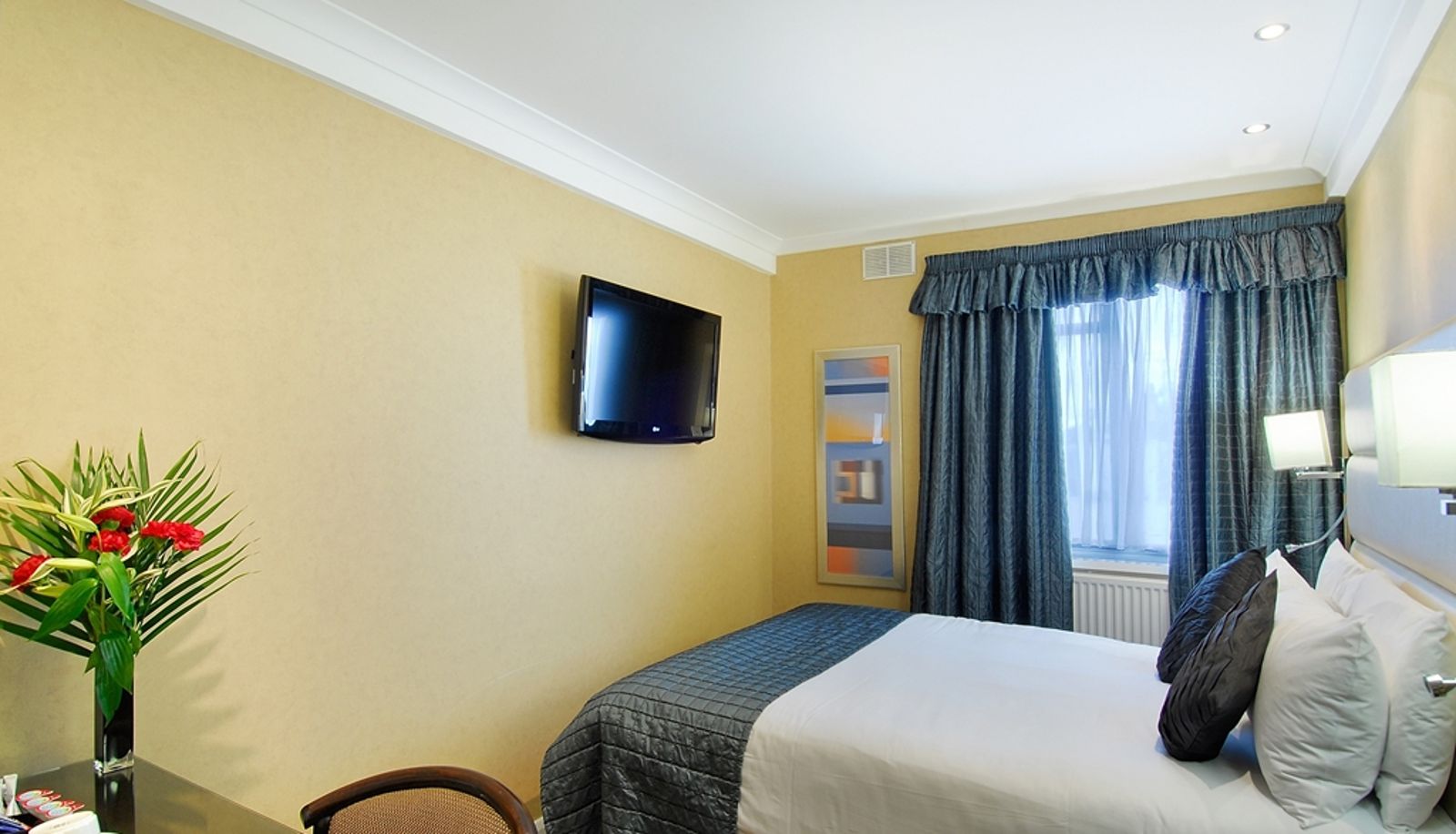 Room - Park Grand Hyde Park