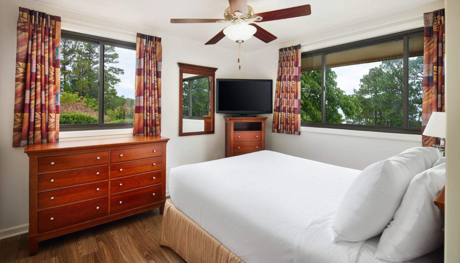 Chambre - IHG Army Hotels NORMANDY HOUSE & CAROLINA INN