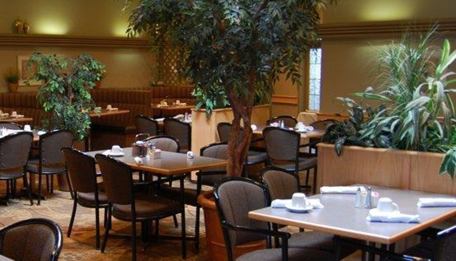 Hall - Heritage Inn Cranbrook