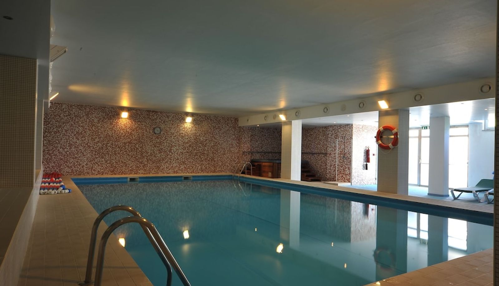 Pool - Hotel Lusitania