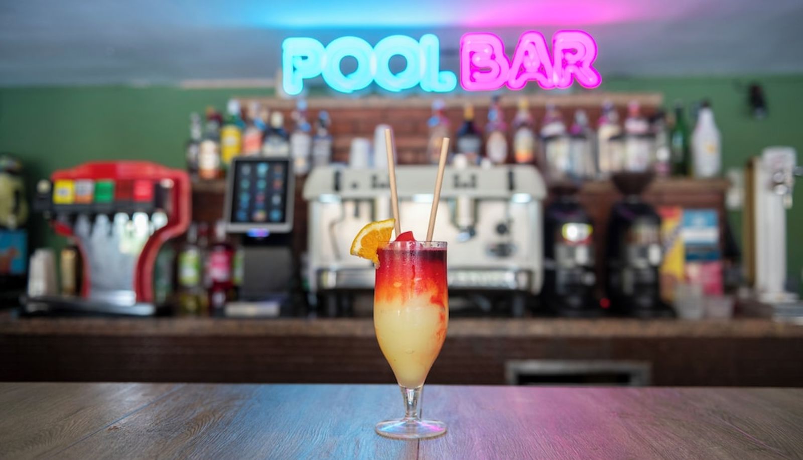 Bar - Hotel Parasol by Dorobe