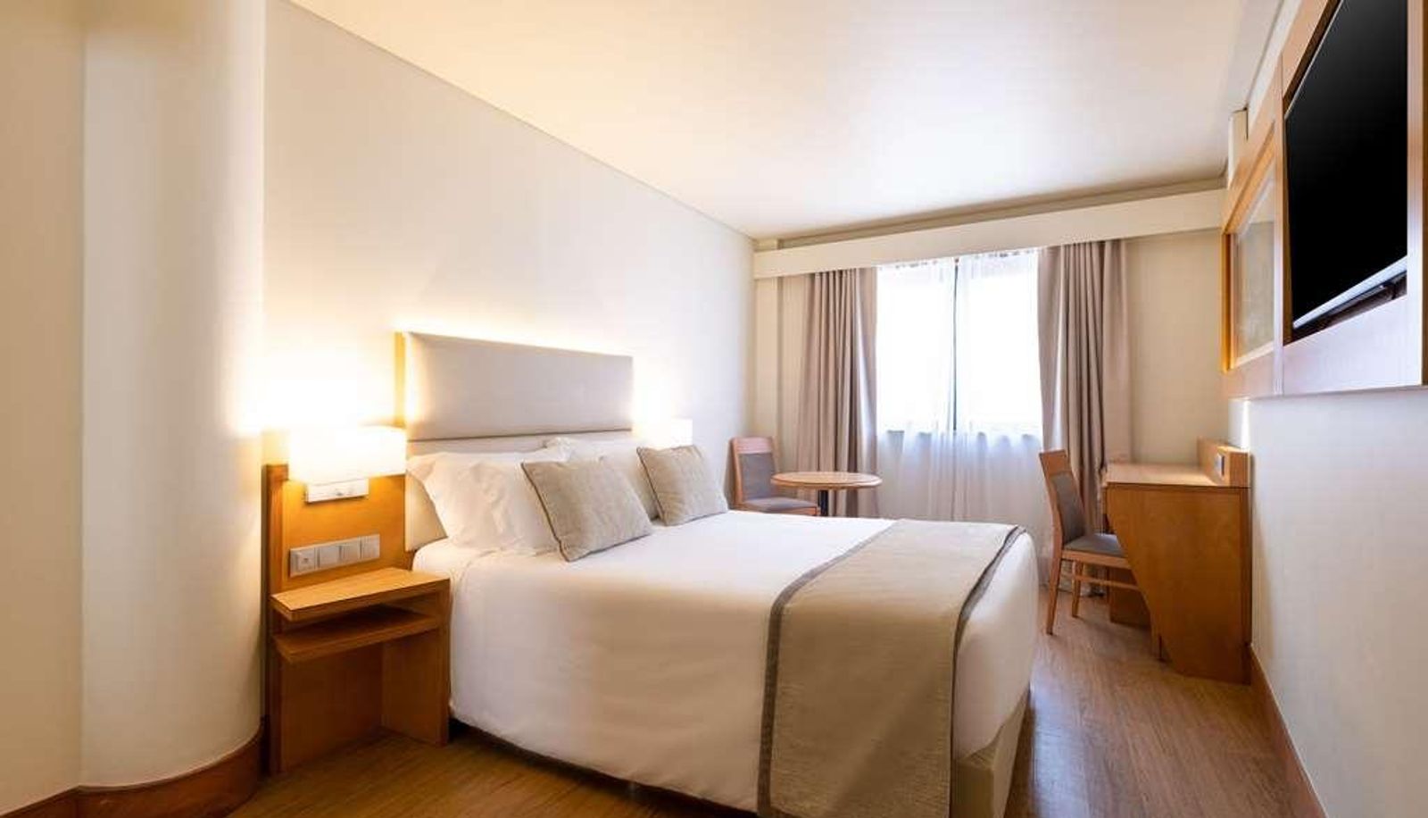 Standardzimmer (Doppel) - Comfort Inn Ponta Delgada