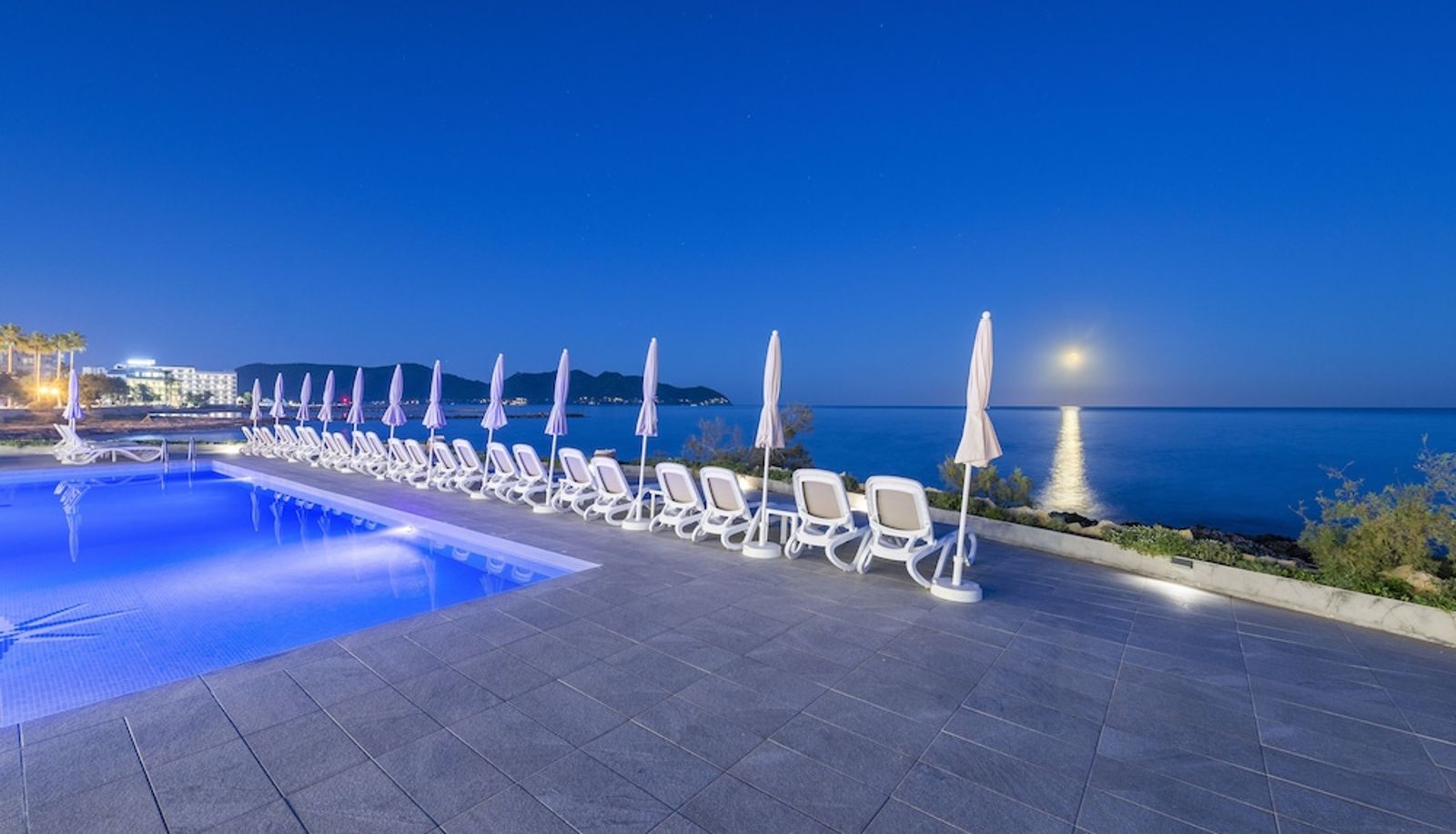 Piscina - Hotel Atolon & Kaafu Beach Club