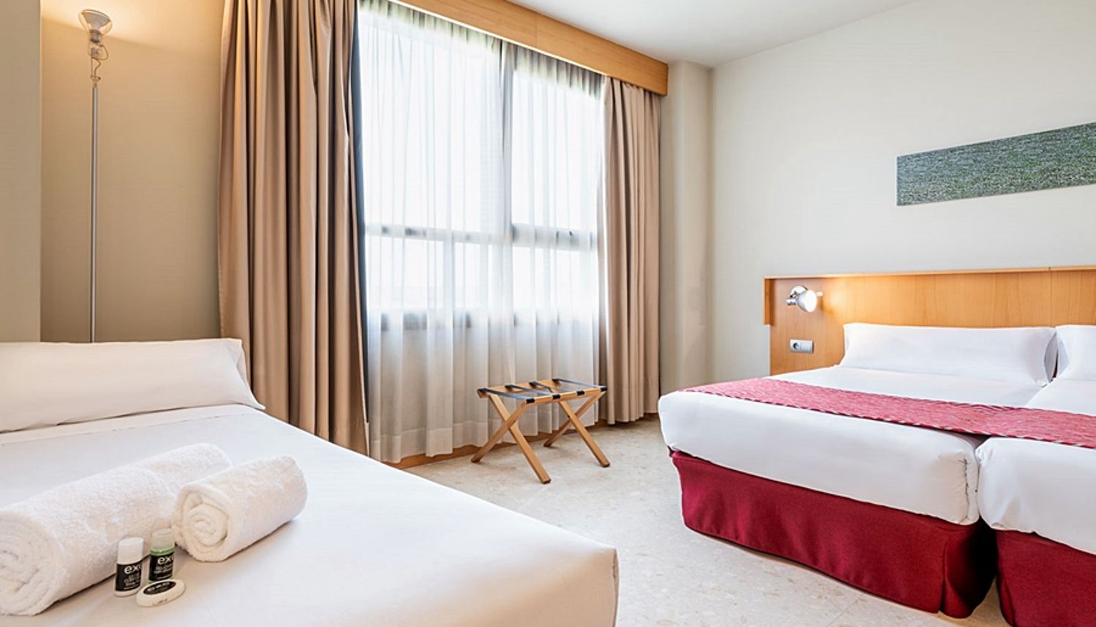 Info - EXE APARTHOTEL CAMPUS SAN MAMES