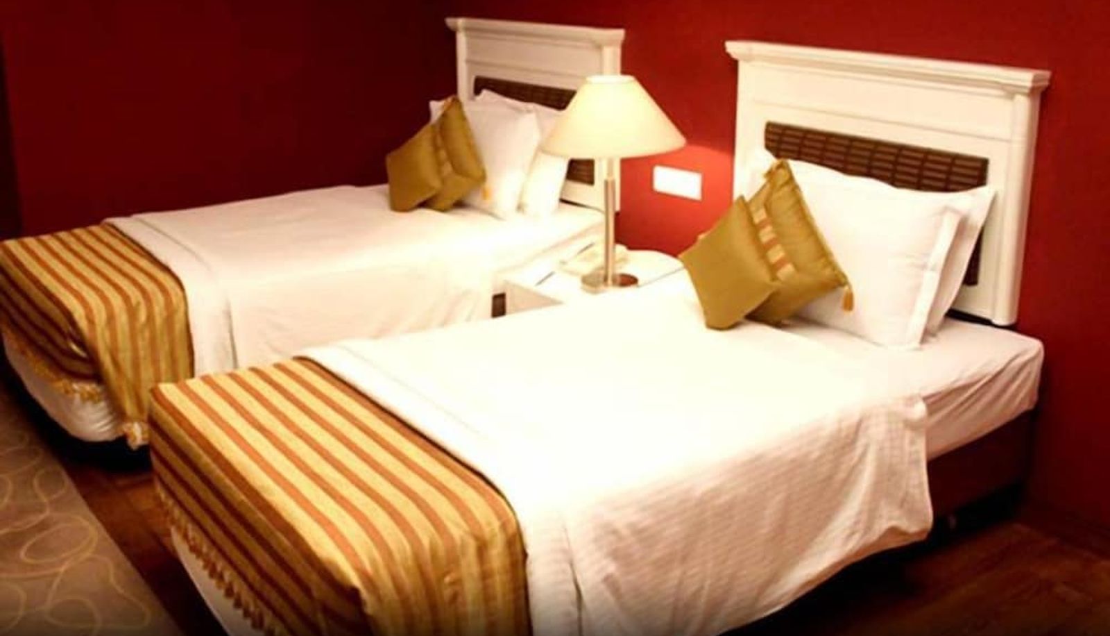 Suite - HOTEL MINERVA GRAND