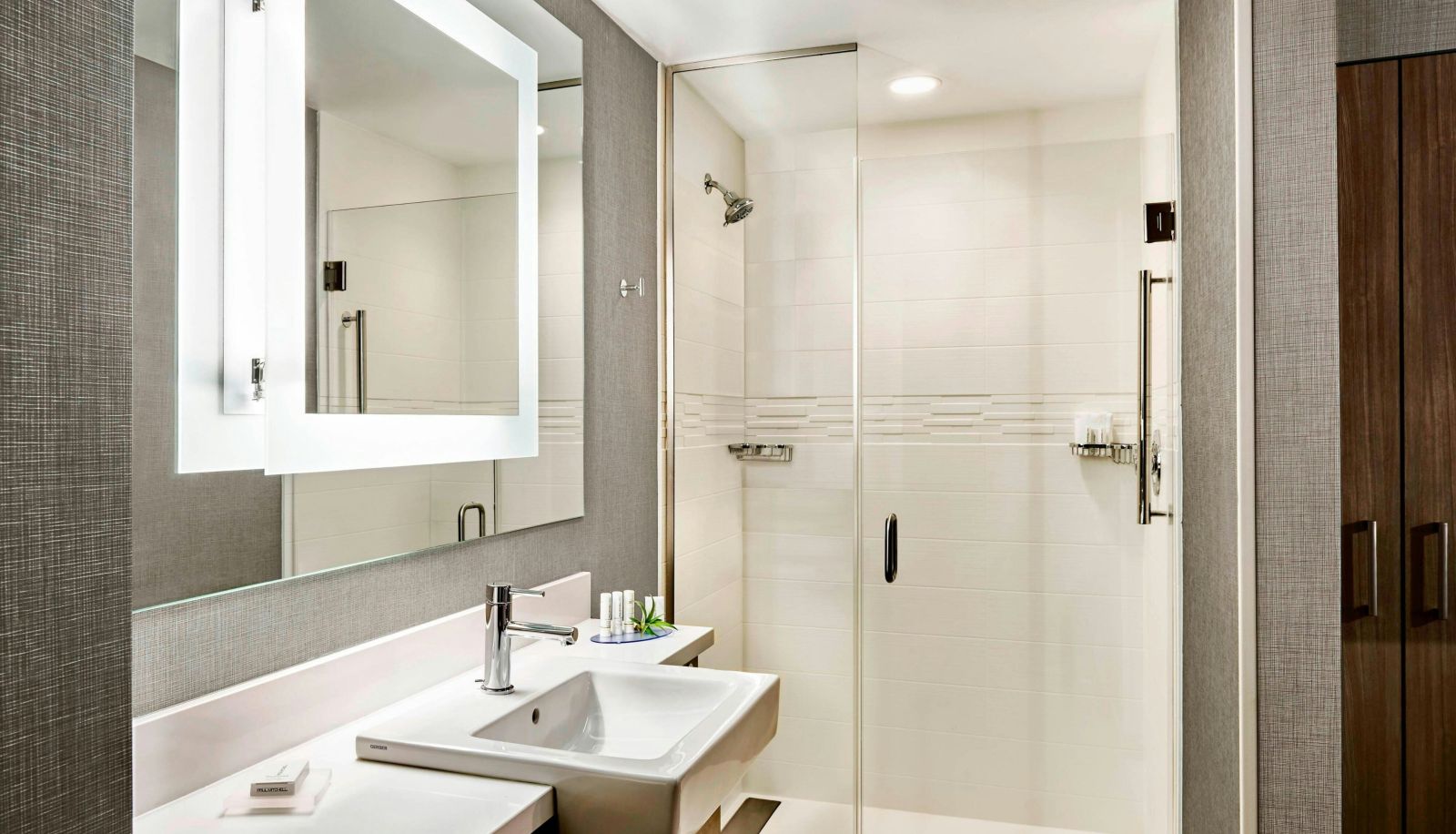 Zimmer - SpringHill Suites by Marriott High Point Downtown