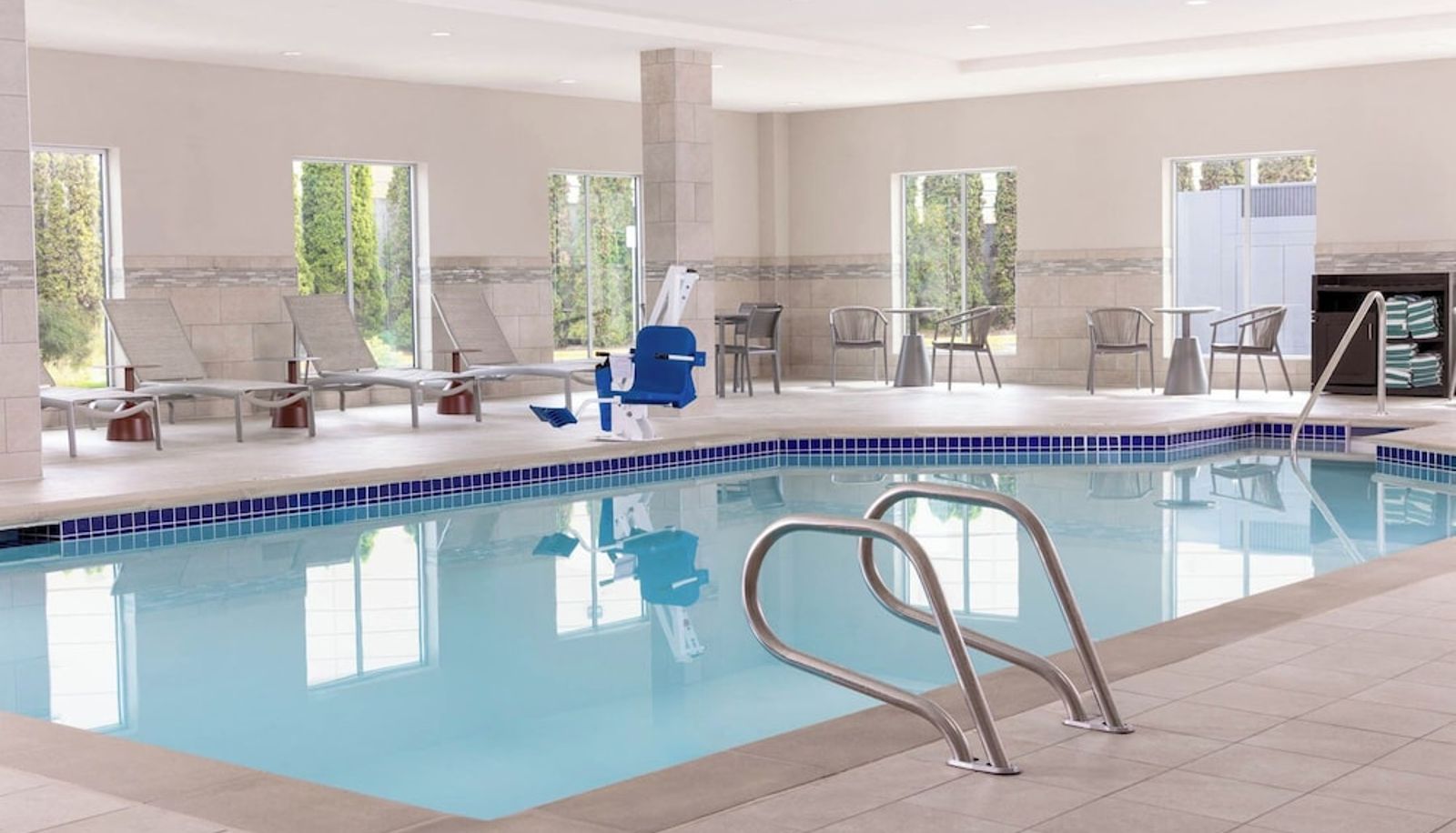Piscina - Homewood Suites by Hilton Puyallup Tacoma