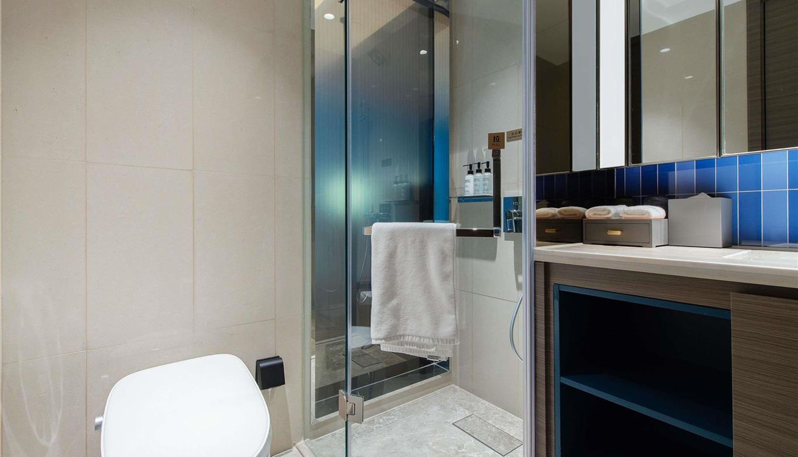 Zimmer - Novotel Dalian Zhongshan Square