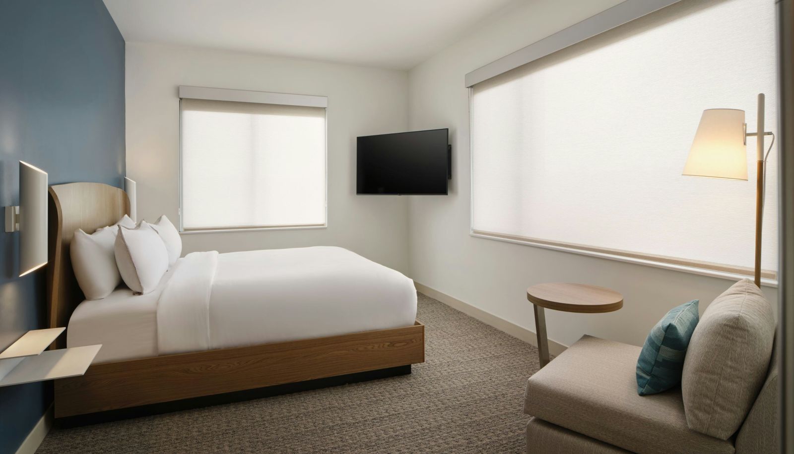 Zimmer - Element Pooler Savannah Airport