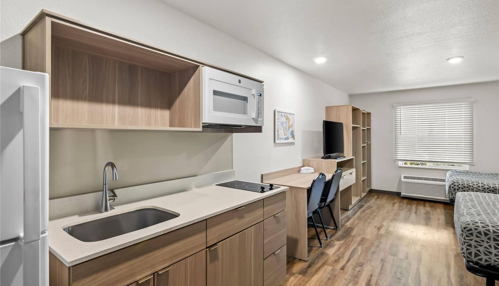 Zimmer - WoodSpring Suites Palm Springs - West Palm Beach