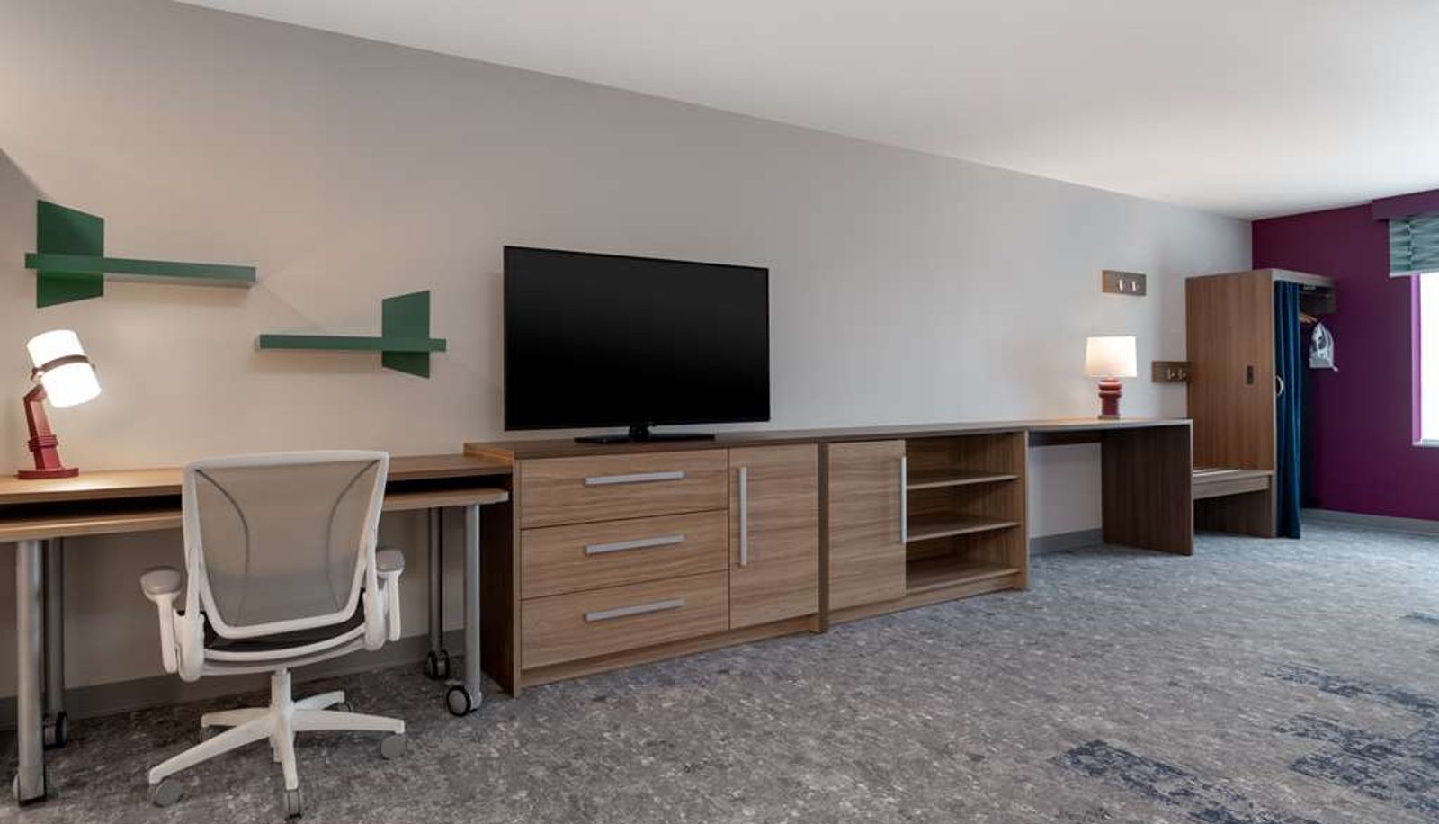 Zimmer - Home2 Suites by Hilton Sheboygan