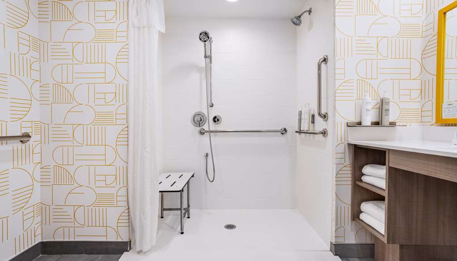Room - Home2 Suites by Hilton Indianapolis North at Intech Park