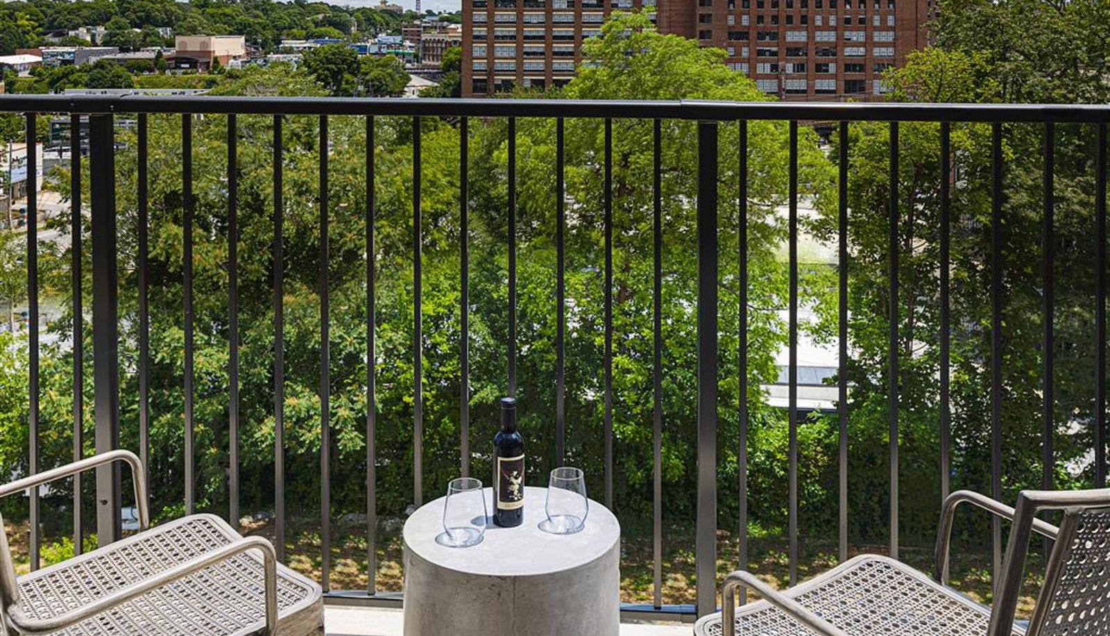 Zimmer - The Wylie Hotel Atlanta Tapestry Collection by Hilton