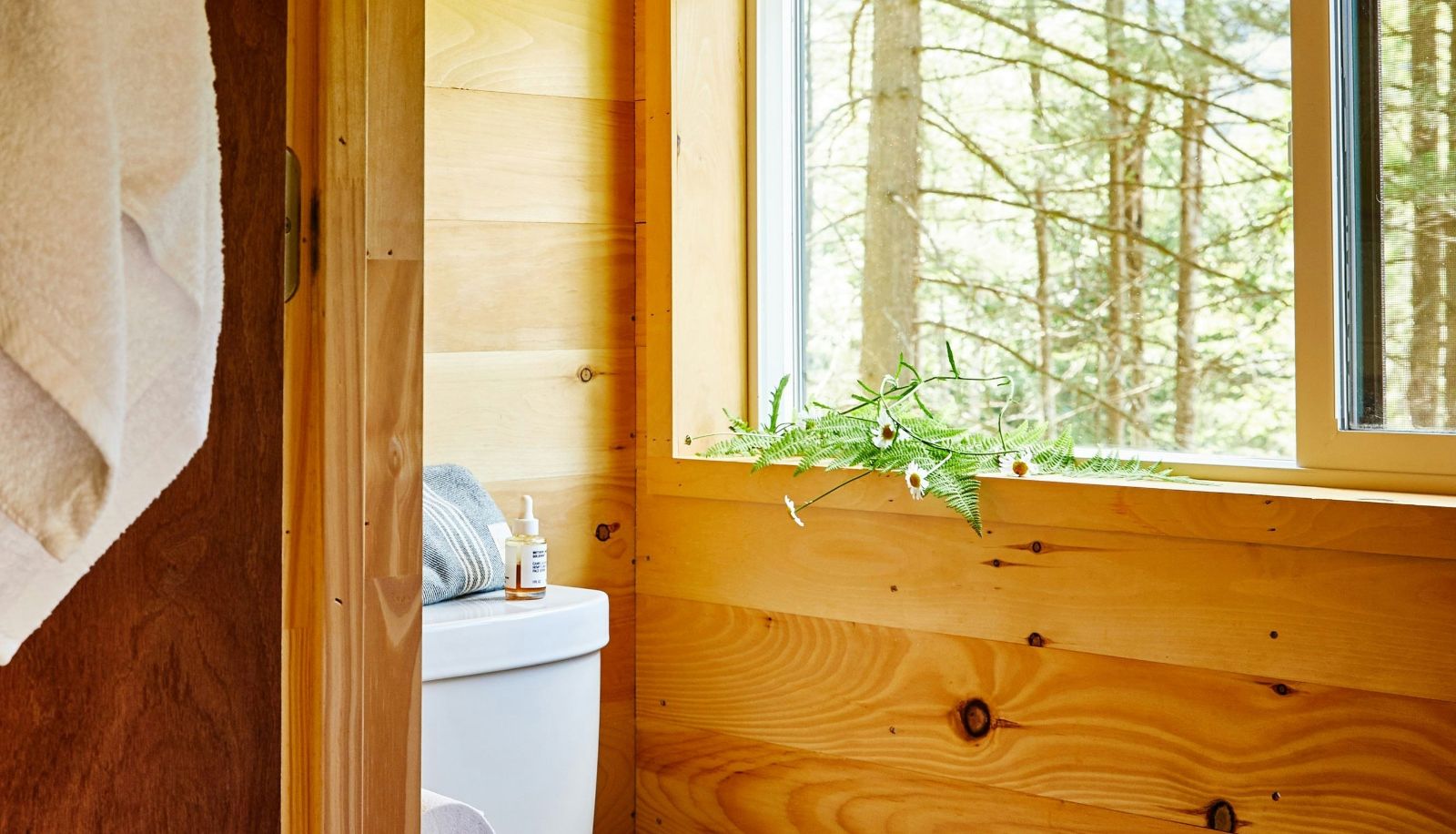 Room - POSTCARD CABINS OZARK HIGHLANDS OUTDOOR