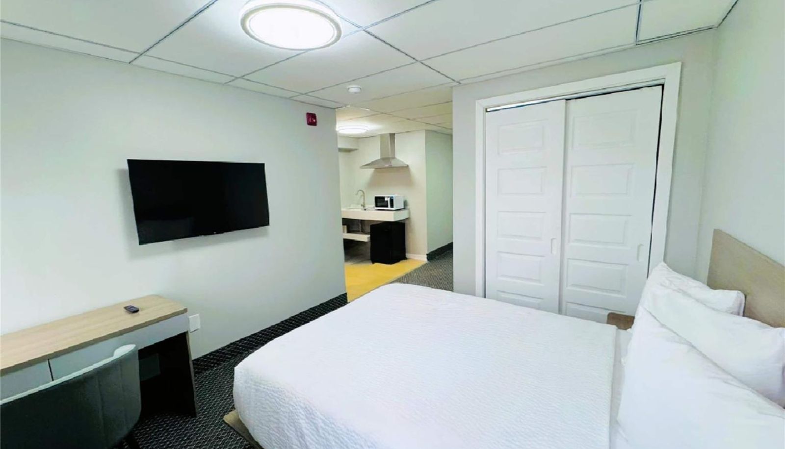 Room - Ramada by Wyndham Kirkland Lake