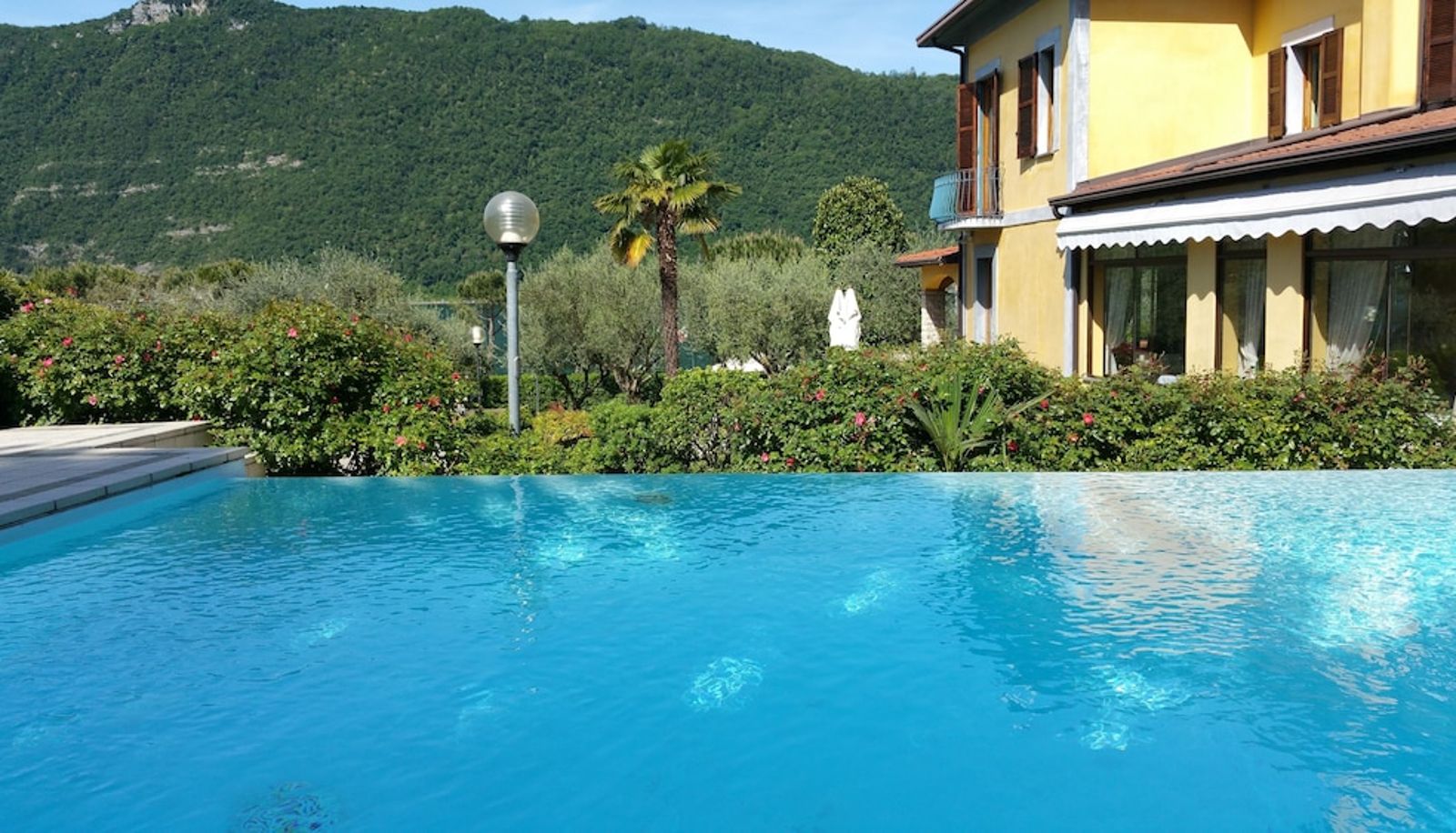 Piscina - Hotel Villa Kinzica