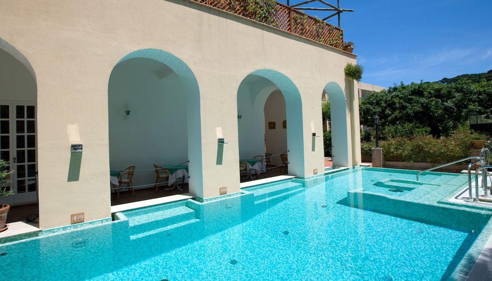 Pool - Hotel Villa Sarah