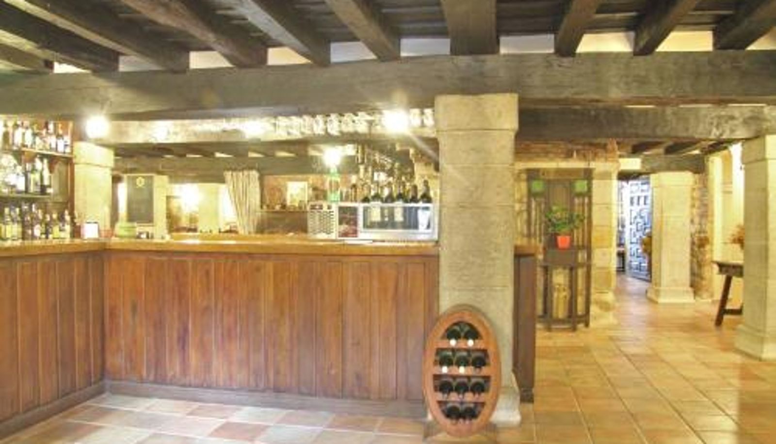 Salle de petit-déjeuner dans le restaurant - Hotel Altamira