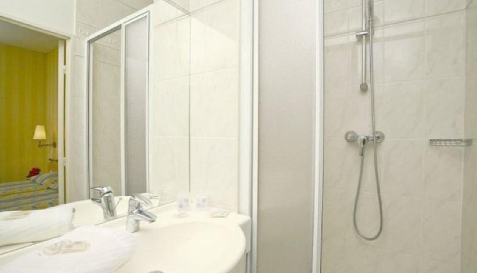 Kamer - HOTEL DELAMBRE PARIS MONTPARNASSE