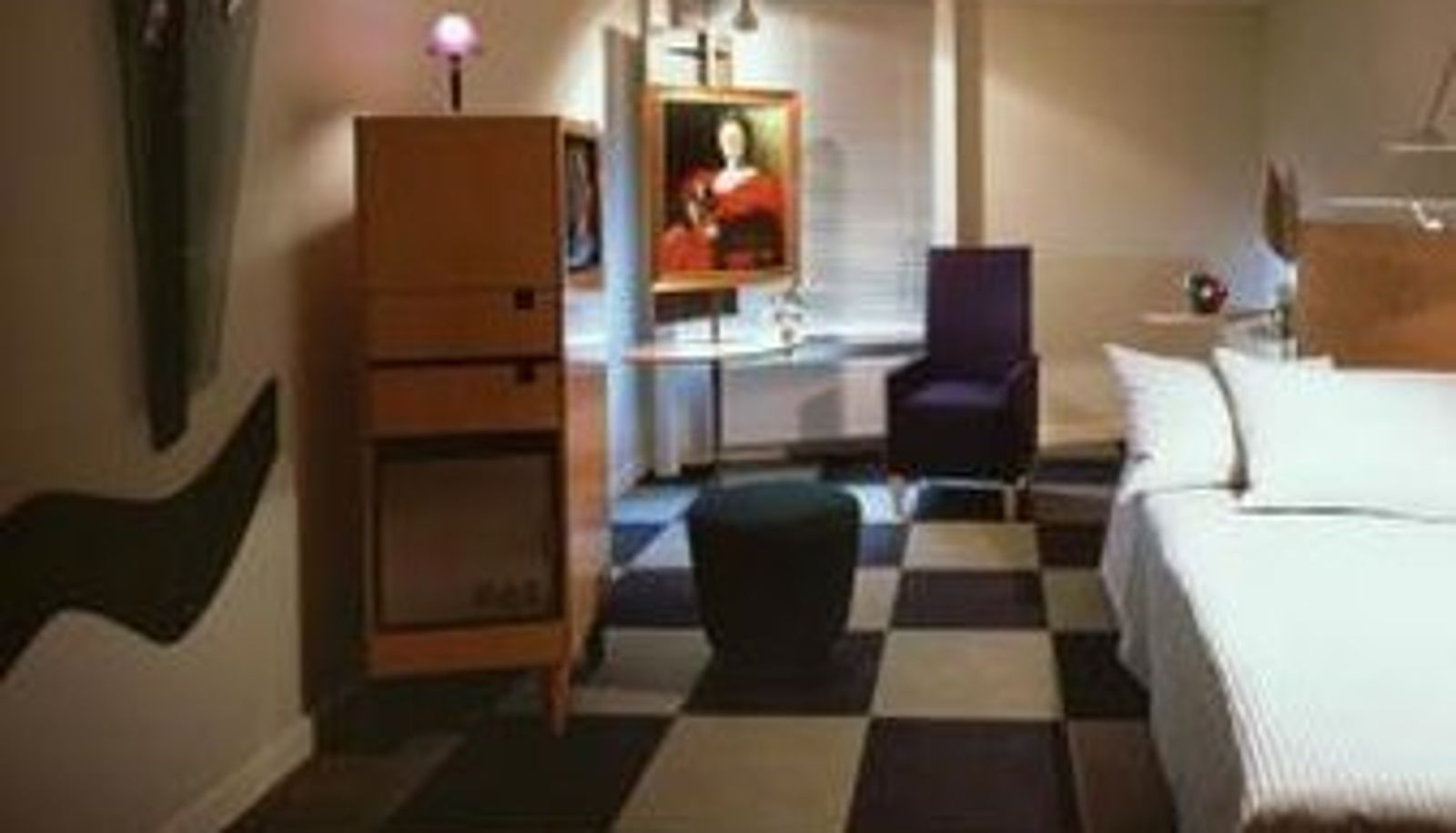 Camera - Premier Inn Koeln City Centre