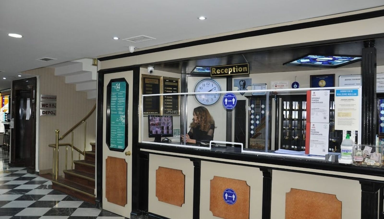 Reception - Tayhan Hotel