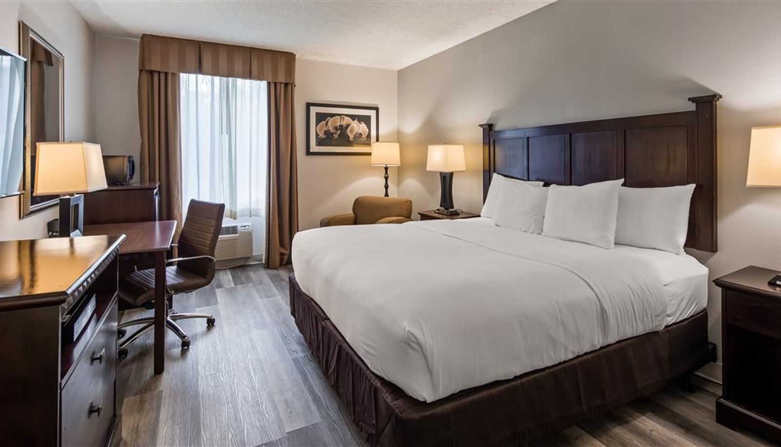 Room - Best Western Paramus Hotel & Suites