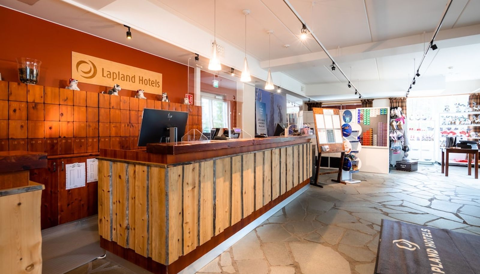 Reception - Lapland Hotels Akashotelli