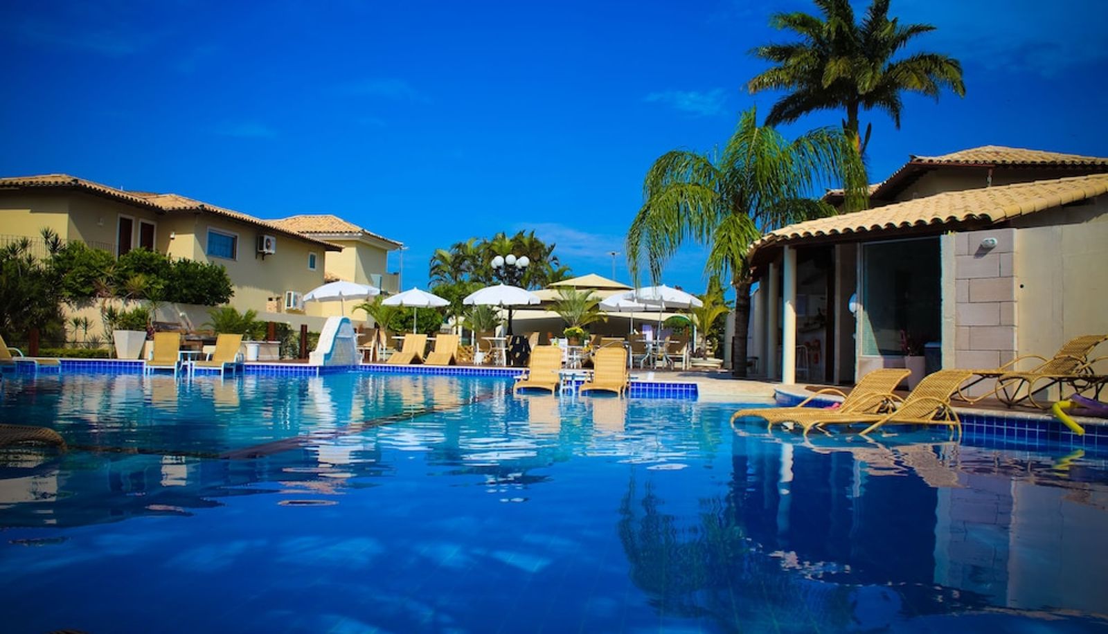 Pool - Don Quijote Hotel