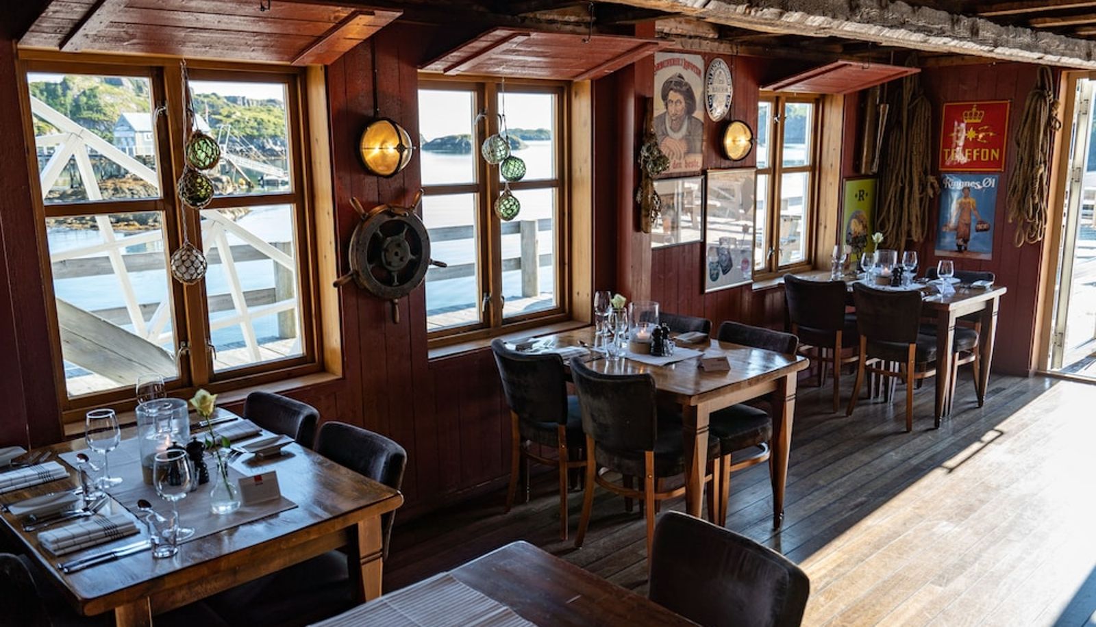 Restaurante - Nyvågar Rorbuhotell  - by Classic Norway Hotels