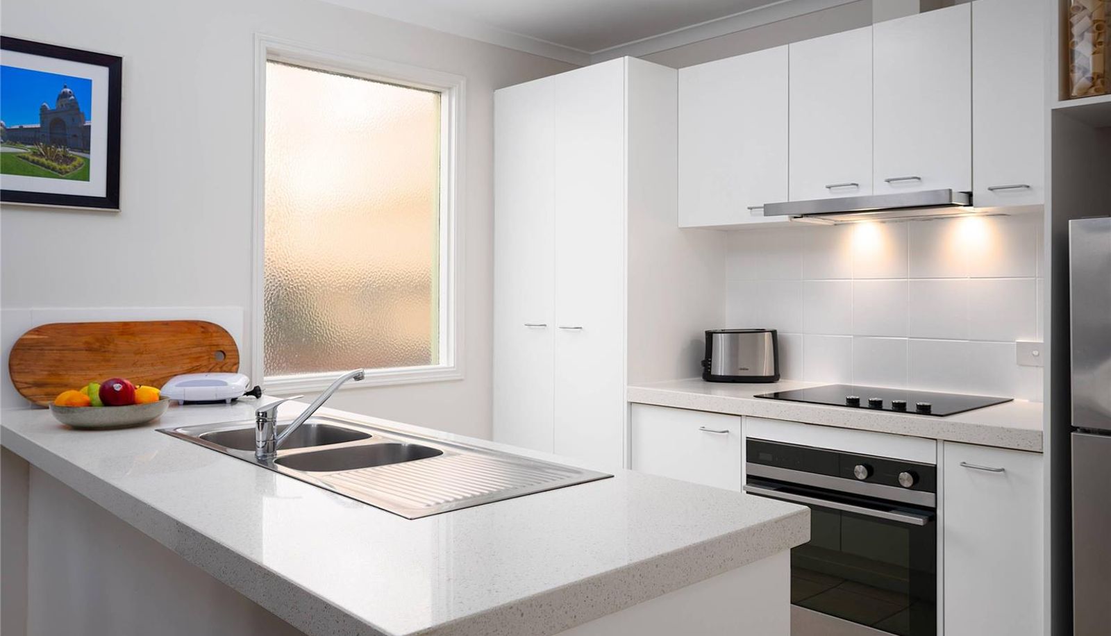 Room - MainStay Suites Kew