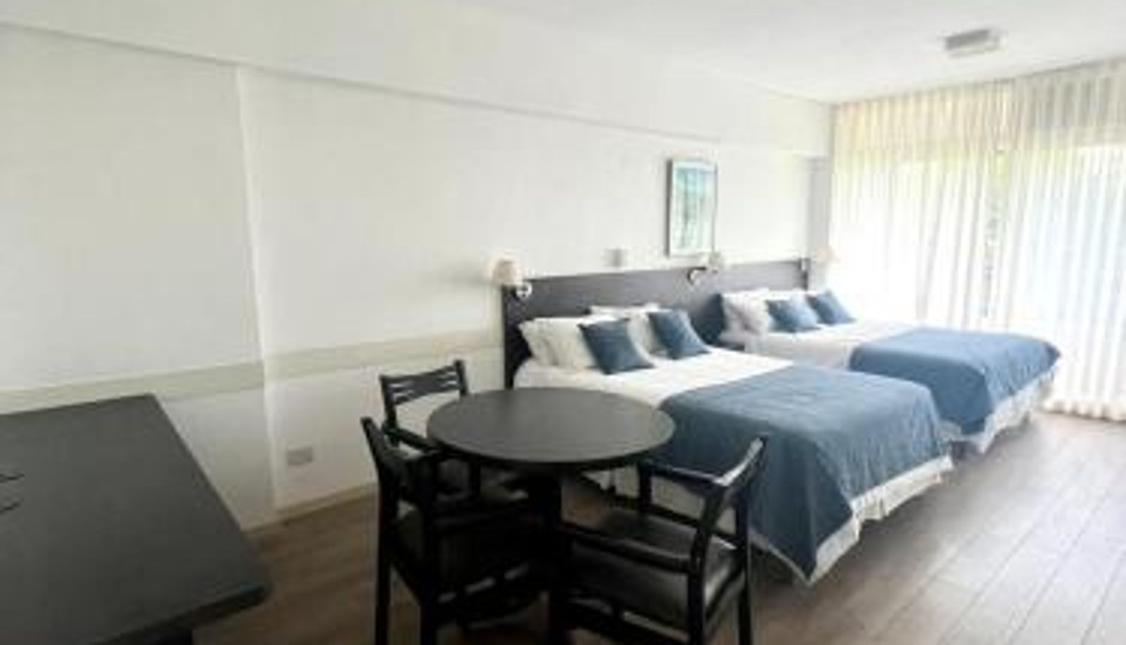 Standardzimmer - Golf Tower Suites & Apartments