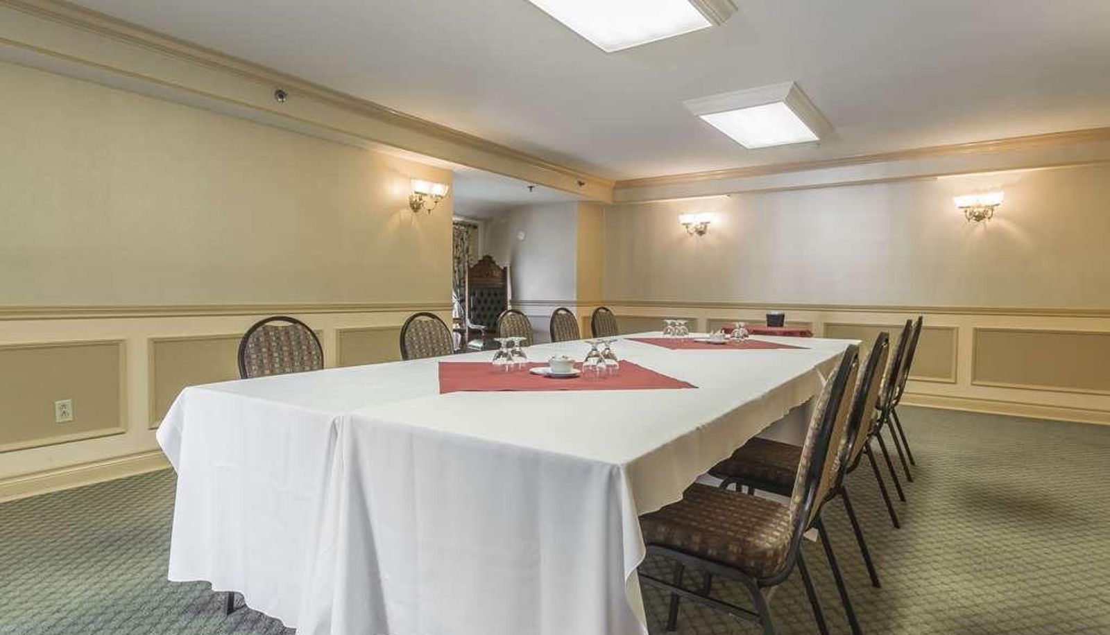 Conference room - Inn on the Lake Ascend Hotel Collection