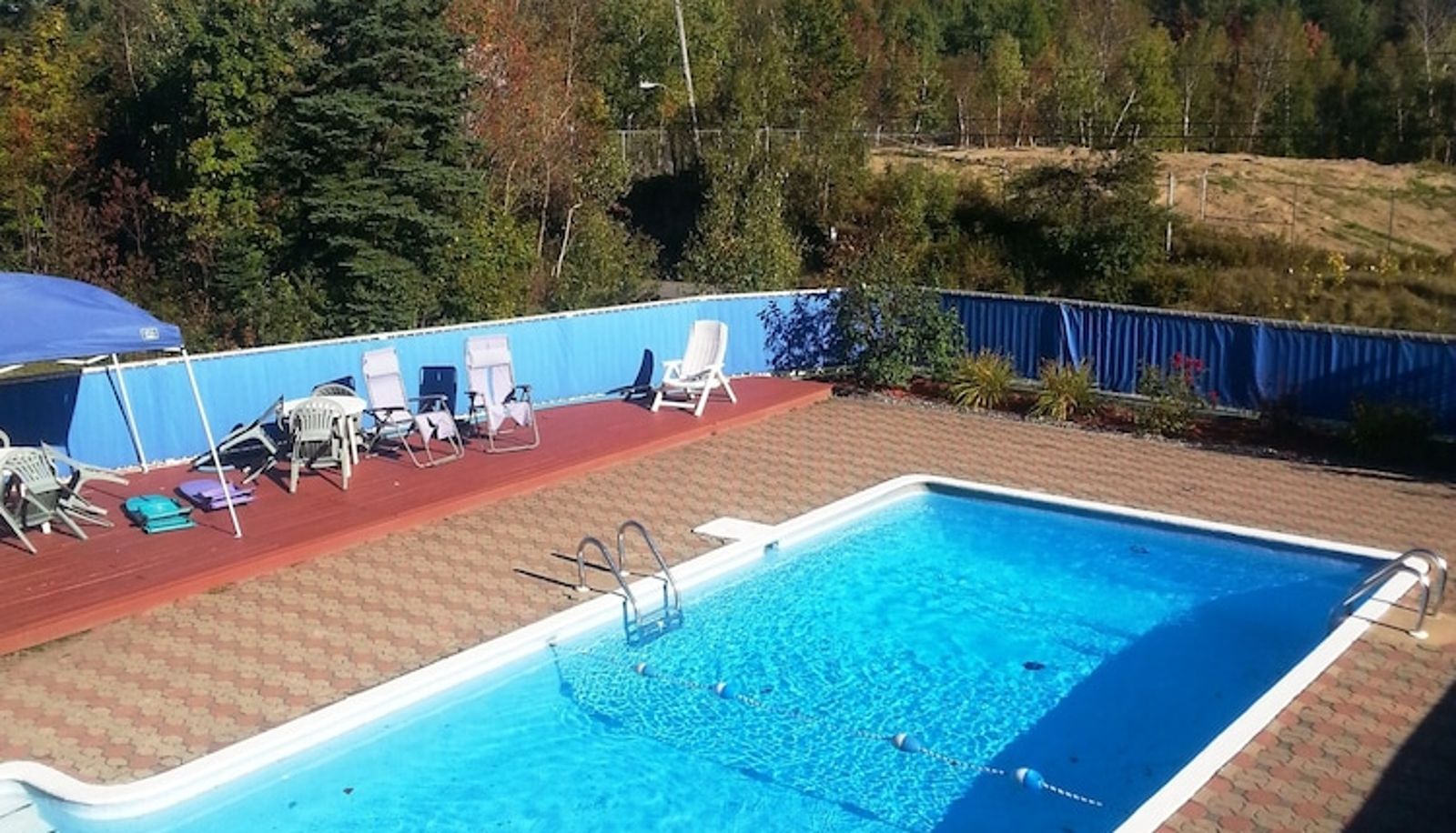 Pool - Auberge La Rocaille